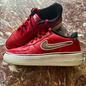 Nike Air Force Ones LV8 Varsity Red